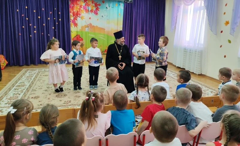 1 октября 2026г. в рамках сотрудничества с детским садом « Медвежонок» настоятель храма...