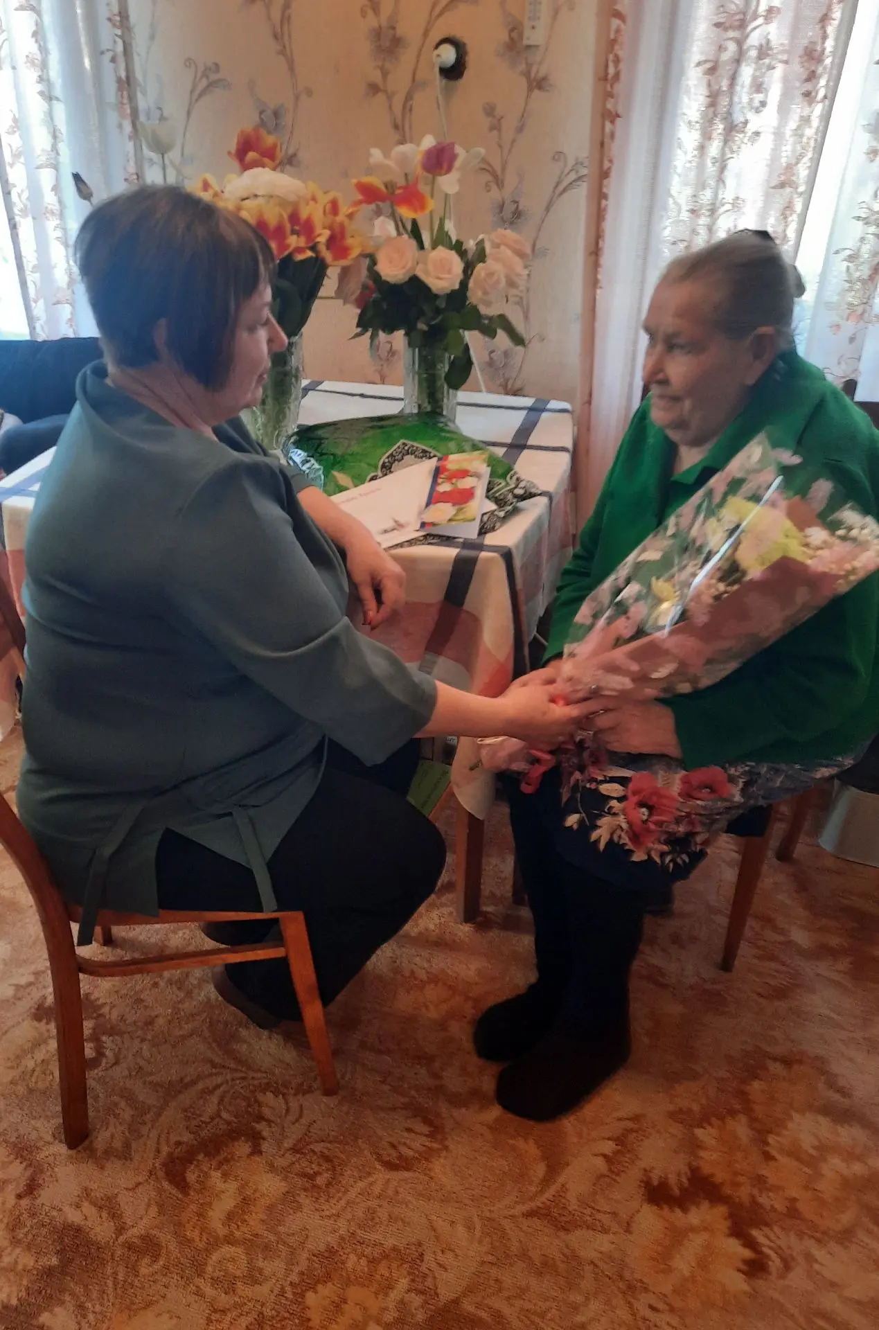 Сегодня мы поздравляем 95 – летним юбилеем жительницу с. Котовка, ветерана труда, труженицу тыла - С