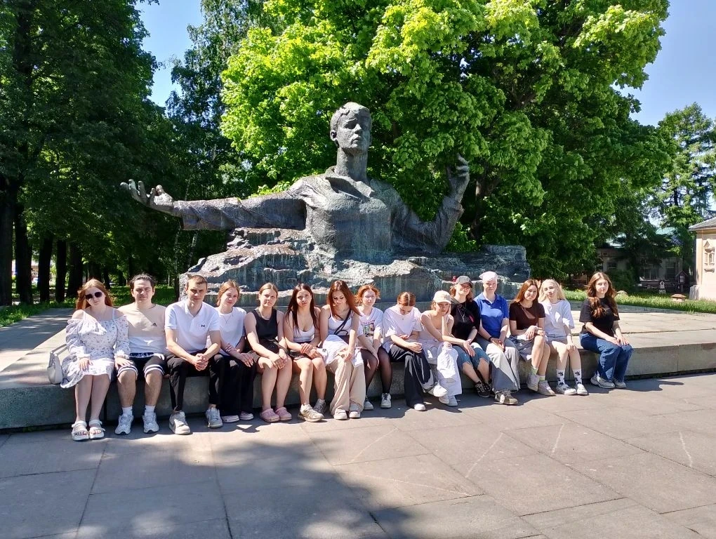📢  Студенты Серпуховского колледжа прикоснулись к истории и культуре Рязани  🗓️ 20 мая студенты 1-2 