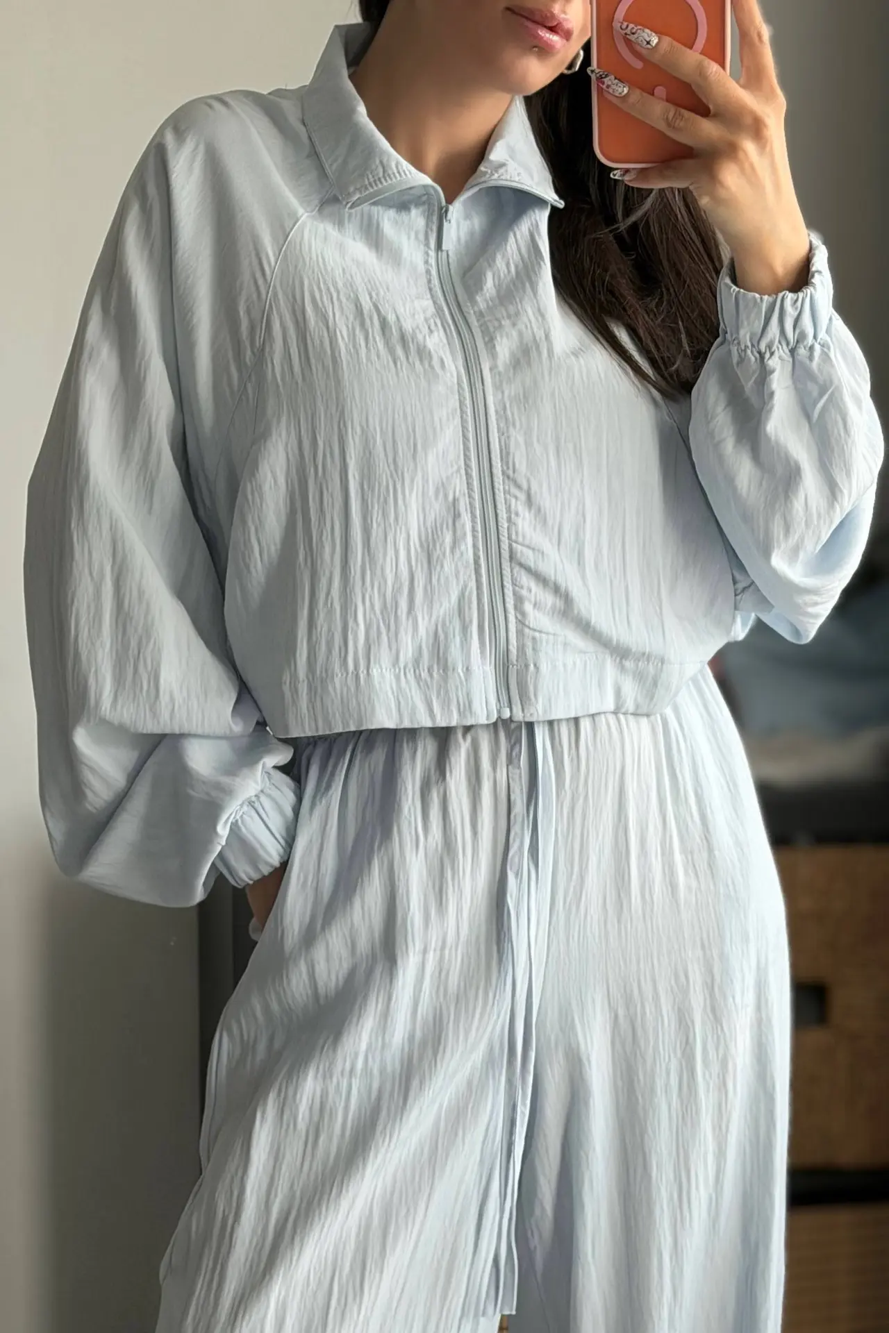 Легкий спортивный костюм как в Zara
Очень понравился😍
Красивый серо-голубой оттенок 

Материал тонк