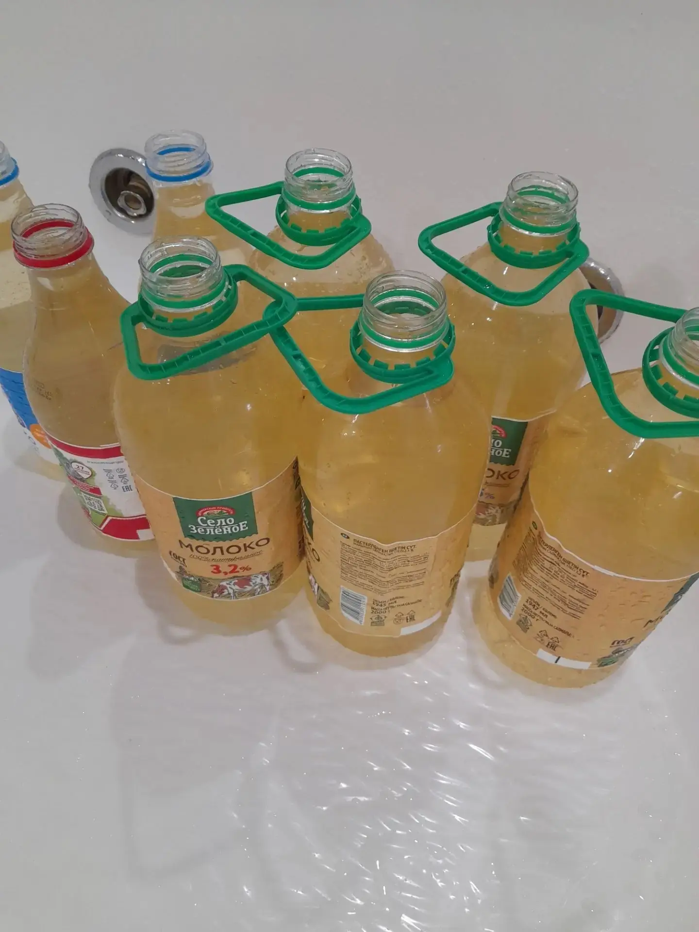 Такая вода льется из кранов некоторых тагильчан на этой неделе.