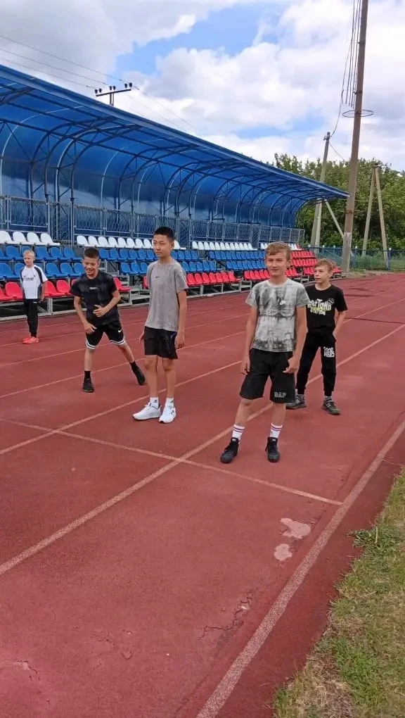 Сегодня 1 июня на стадионе " Урожай " были проведены спортивные соревнования по легкоатлетическому д