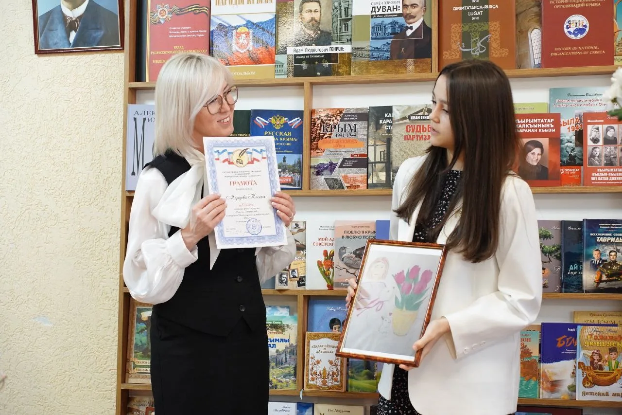 🎨🥇 Наши ученики вновь покорили сердца жюри и зрителей!  Поздравляем наших талантливых художников: 🌟 