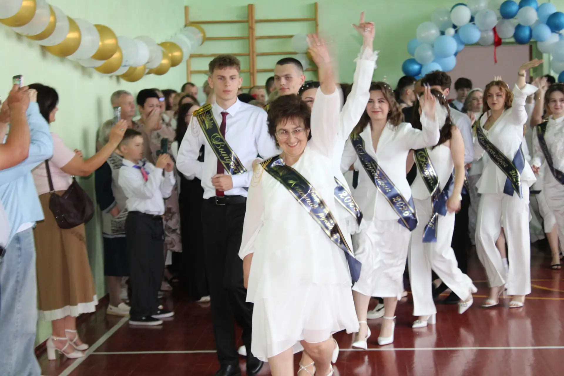 В ДОБРЫЙ ПУТЬ И В ДОБРЫЙ ЧАС