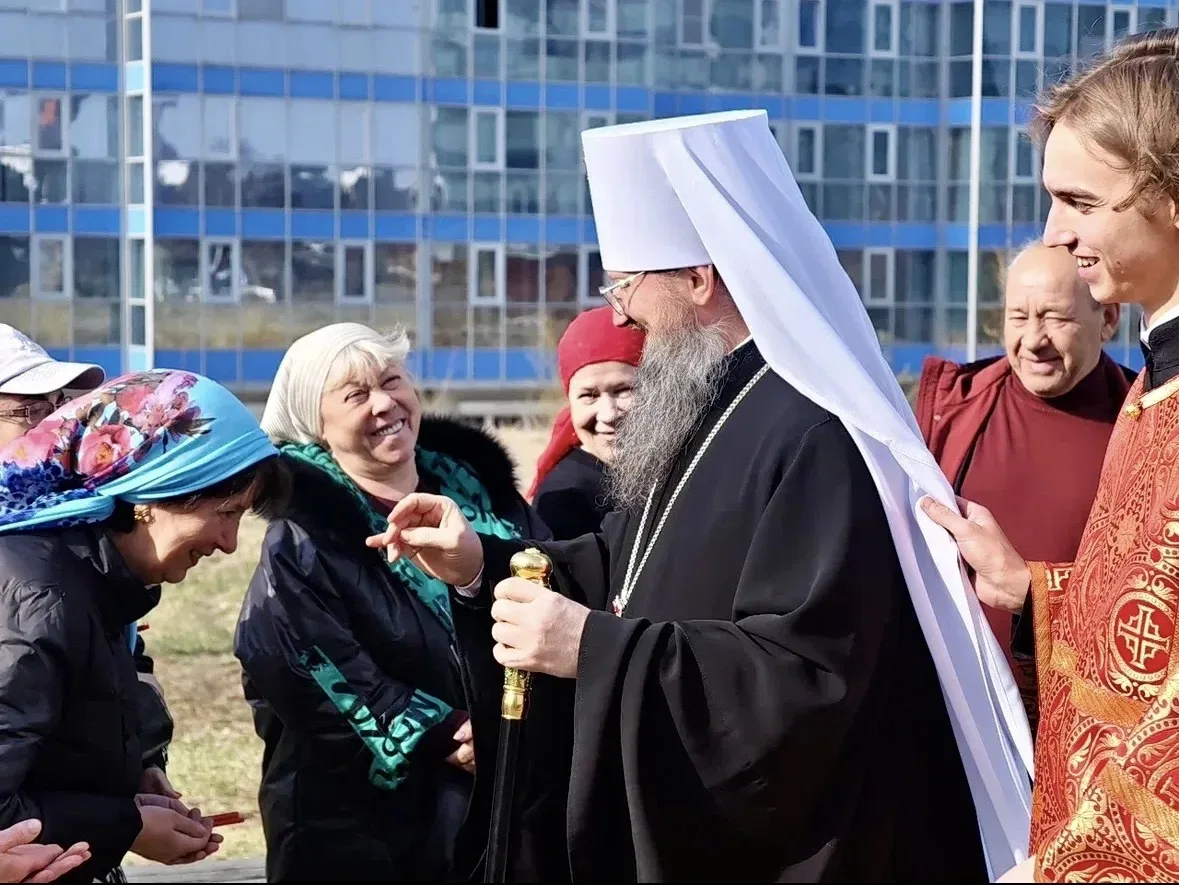 Архиерейское богослужение в канун пятницы Светлой седмицы состоялось в Порт-Артурском х...