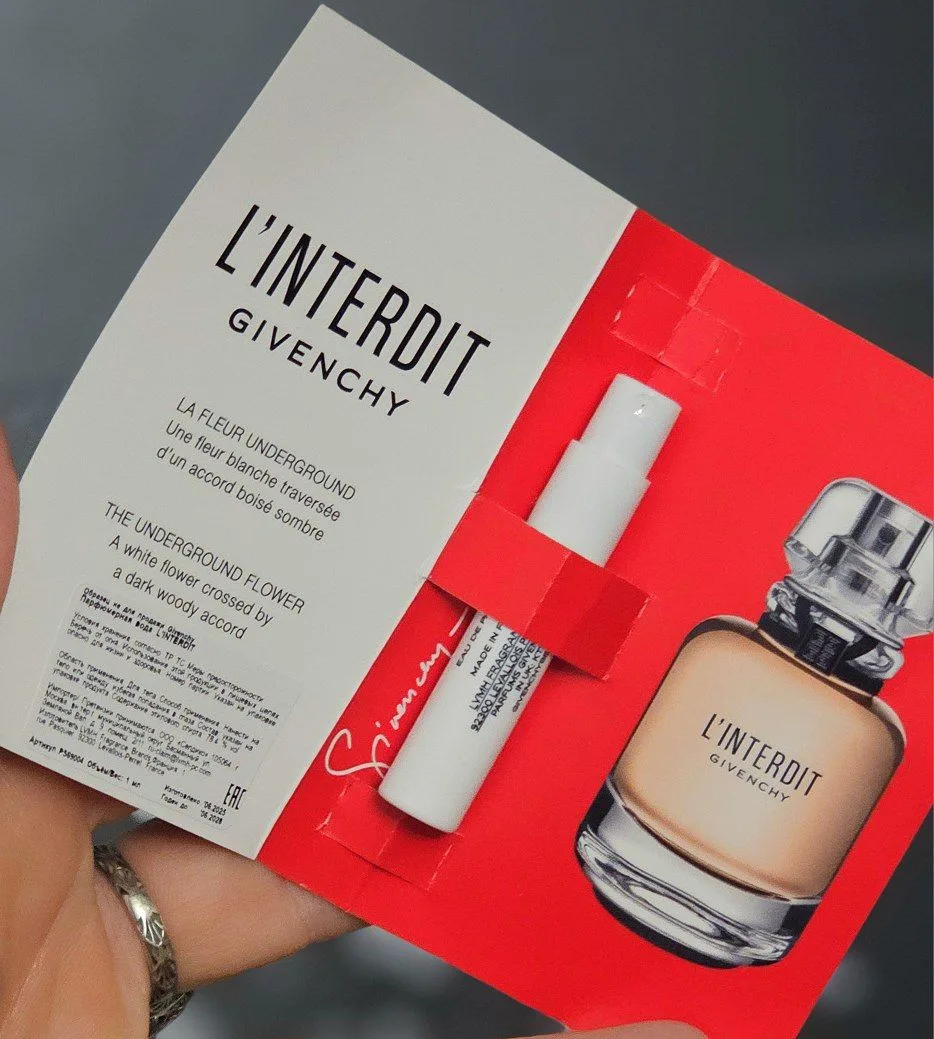 Купила сегодня очки в #ривгош  и конечно же, мне подарили пробник Givenchy L'Interdit 2...