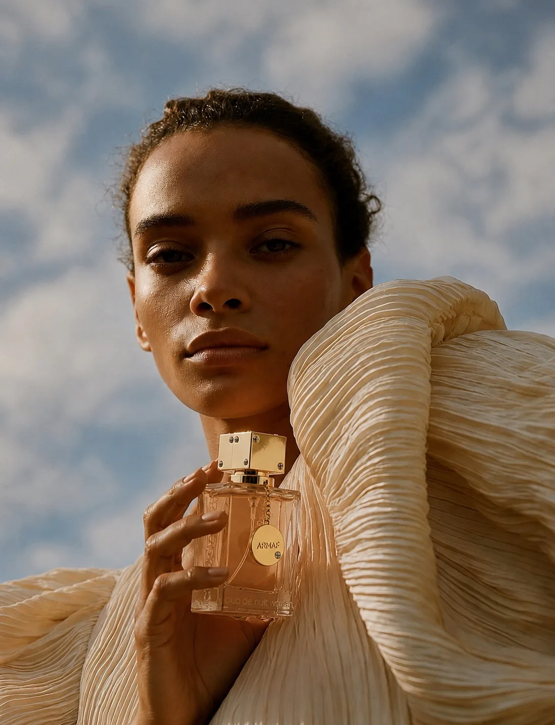 5 причин выбрать STERLING PARFUMS ARMAF Club de Nuit for Women
1. Бестселлер бренда 
Один из самых п