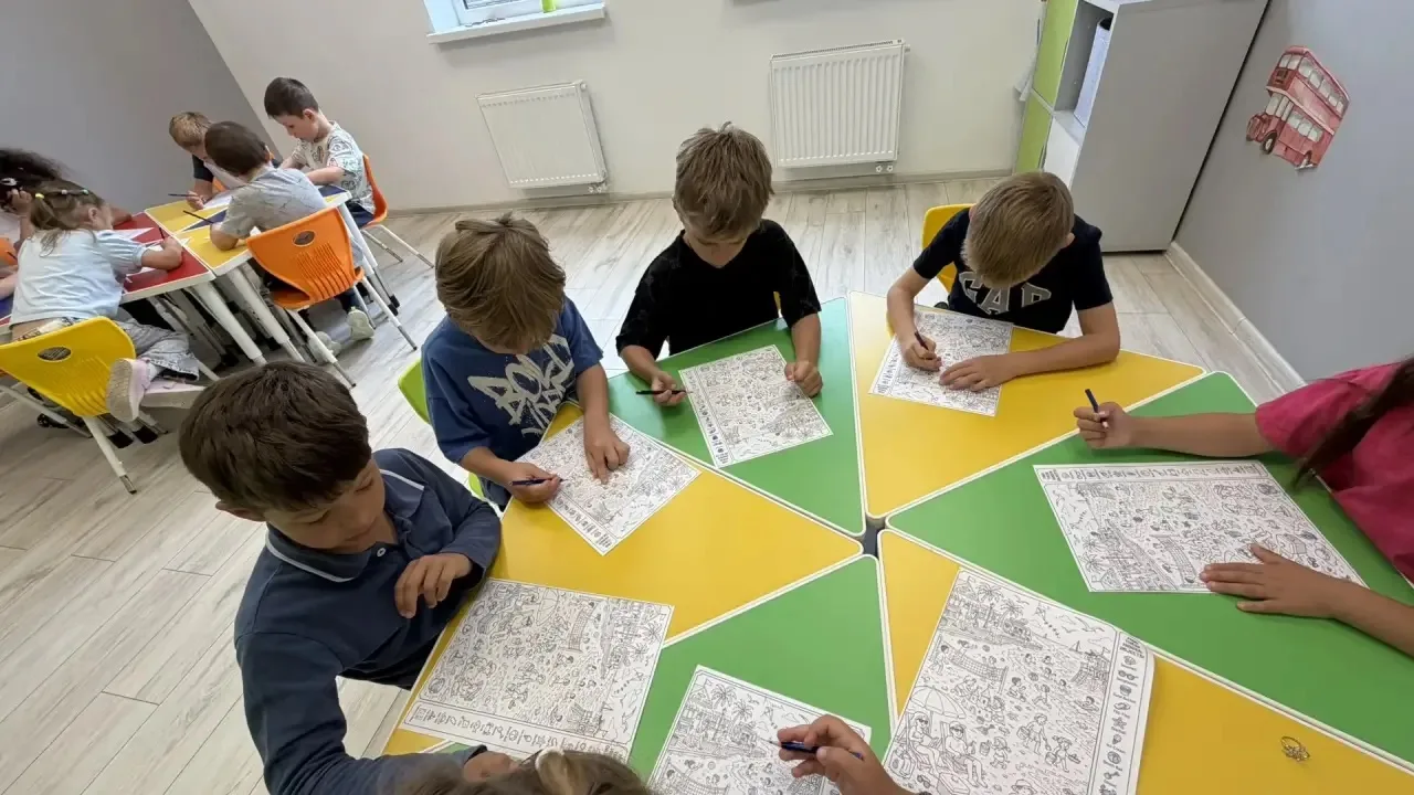 На уроке английского языка, учитель Марина Николаевна Письмененко.
