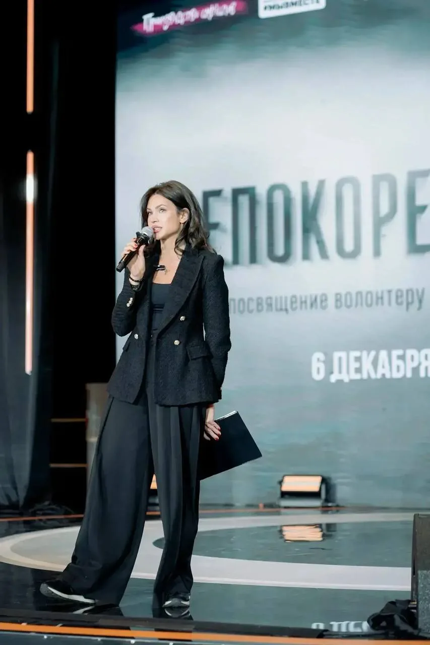 Друзья, хочу представить вам новый канал в Максе моей старой подруги, журналиста и прод...