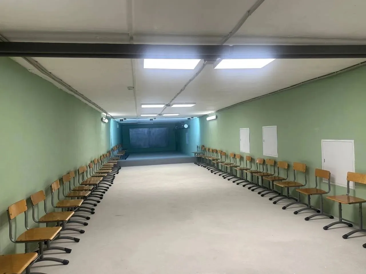 Подвалы на случай налета БПЛА проверили в Кронштадте — глава района Андрей Кононов прош...