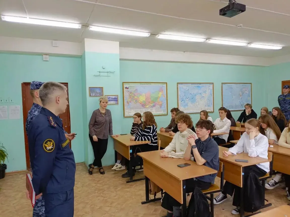 ПРОФОРИЕНТАЦИЯ ДЛЯ СТАРШЕКЛАССНИКОВ — УФСИН познакомил с профессией 👮  23 апреля представители Управ