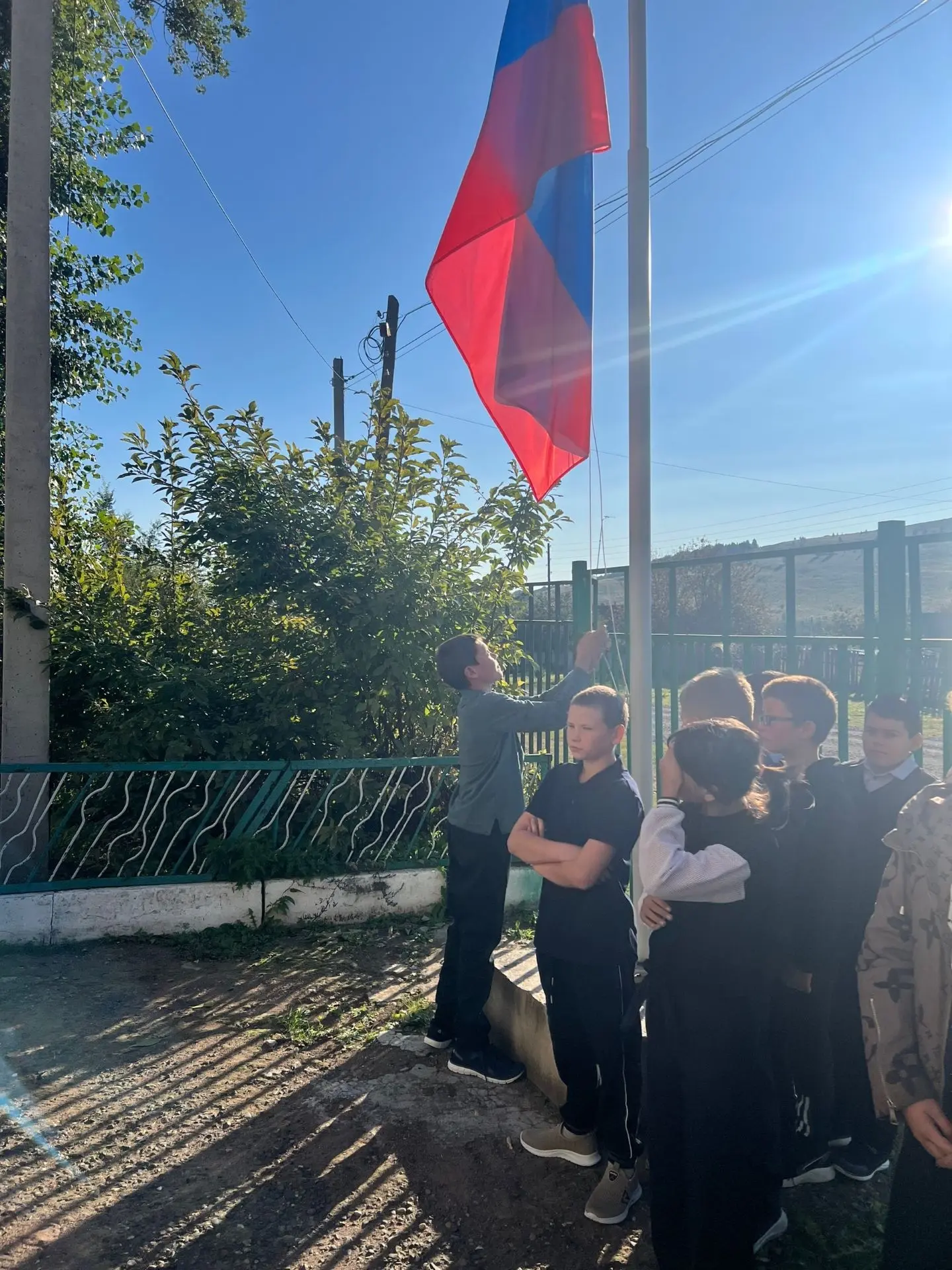 🇷🇺 Торжественная церемония поднятия Государственного флага Российской Федерации.
