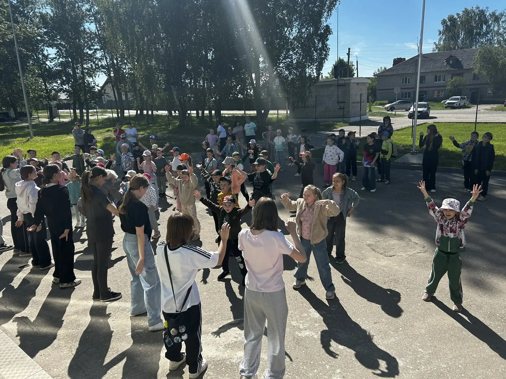 🎨 Шестой день в пришкольных лагерях: день творчества и креативного мышления — завершён!