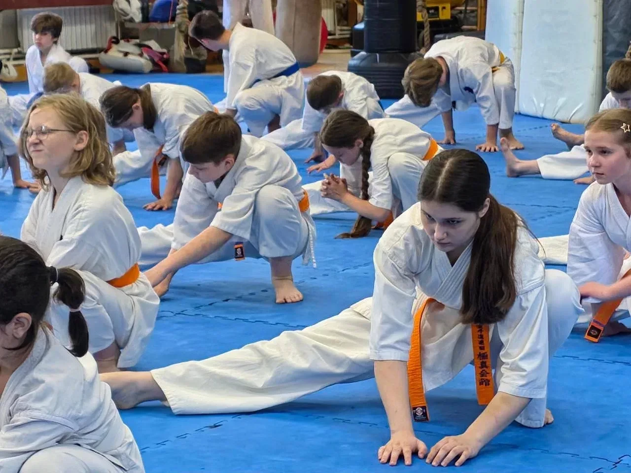 🥋☀️Каникулы с пользой: лагерь — это здорово!

Что может быть лучше лета в спортивном лагере? Это вр