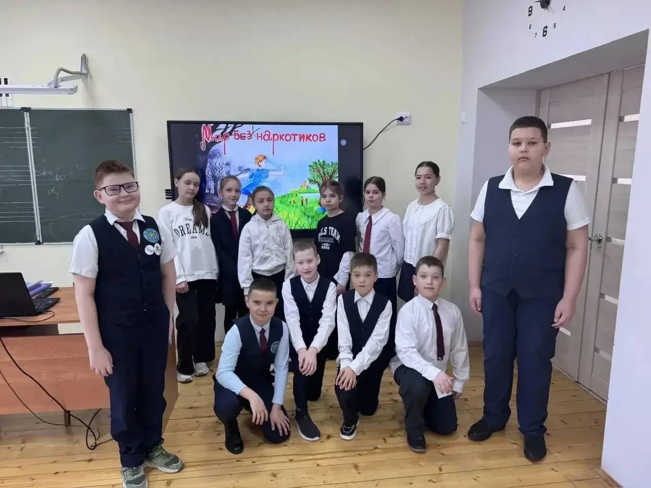 🗓️В рамках месячника «Жизнь без наркотиков» , который проходит с 26 мая по 26 июня, с учениками муз