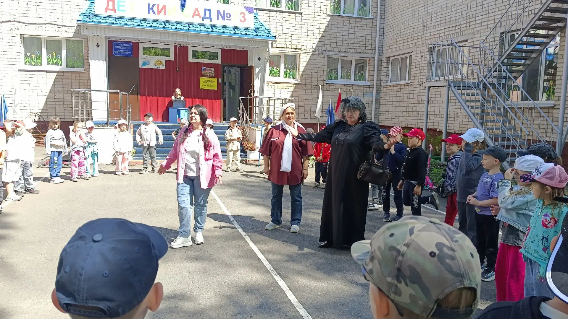 В 1 корпусе нашего детского сада отметили День защиты детей, устроив настоящий праздник...