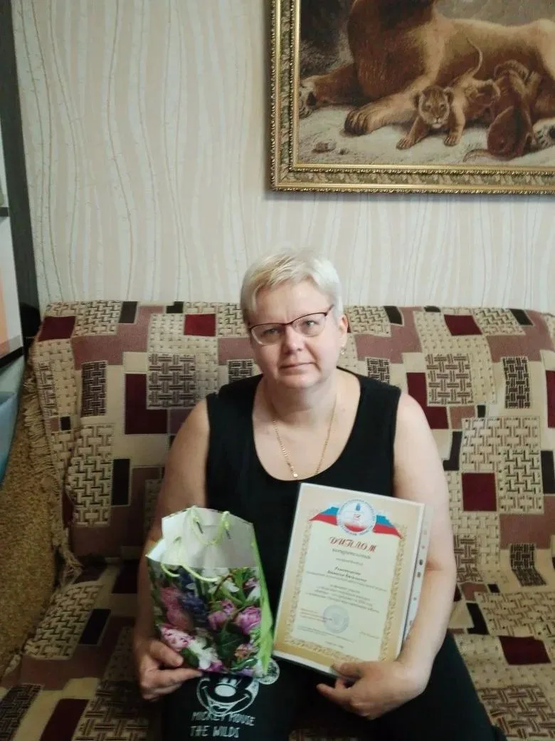 Получатель социальных услуг из Романовки награждена Дипломом