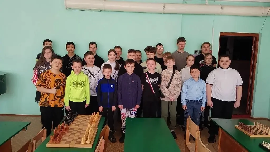 30 марта в школе №3 состоялся традиционный «Весенний шахматный турнир». В турнире приня...