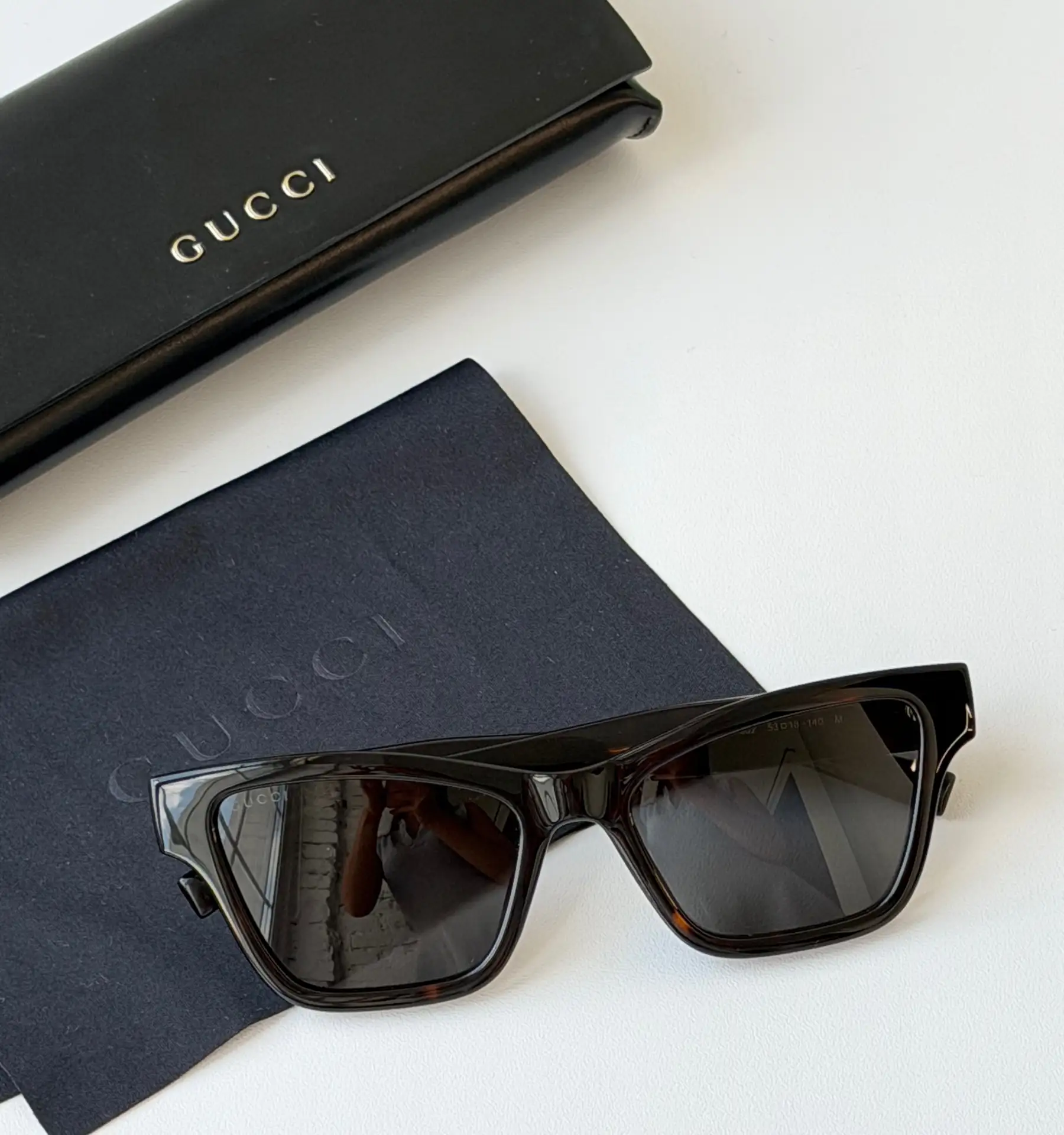 Очки Gucci
Идеал 
Куплены за 50т
Сейчас 16т🫶🏻

89136568060 номер для связи