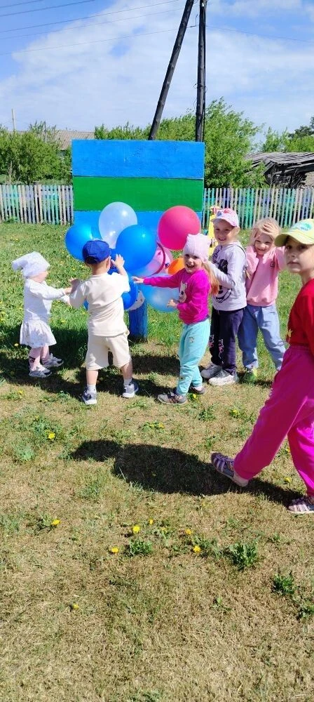 Лето – самое любимое время для всех детей на нашей планете. Это весёлый отдых, походы н...