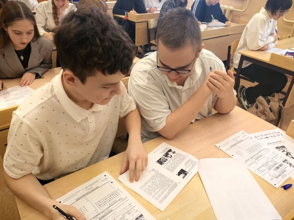 📝 В гимназии №2 прошёл «Диктант Победы⭐»!  Наши ученики присоединились к масштабной акции, чтобы про