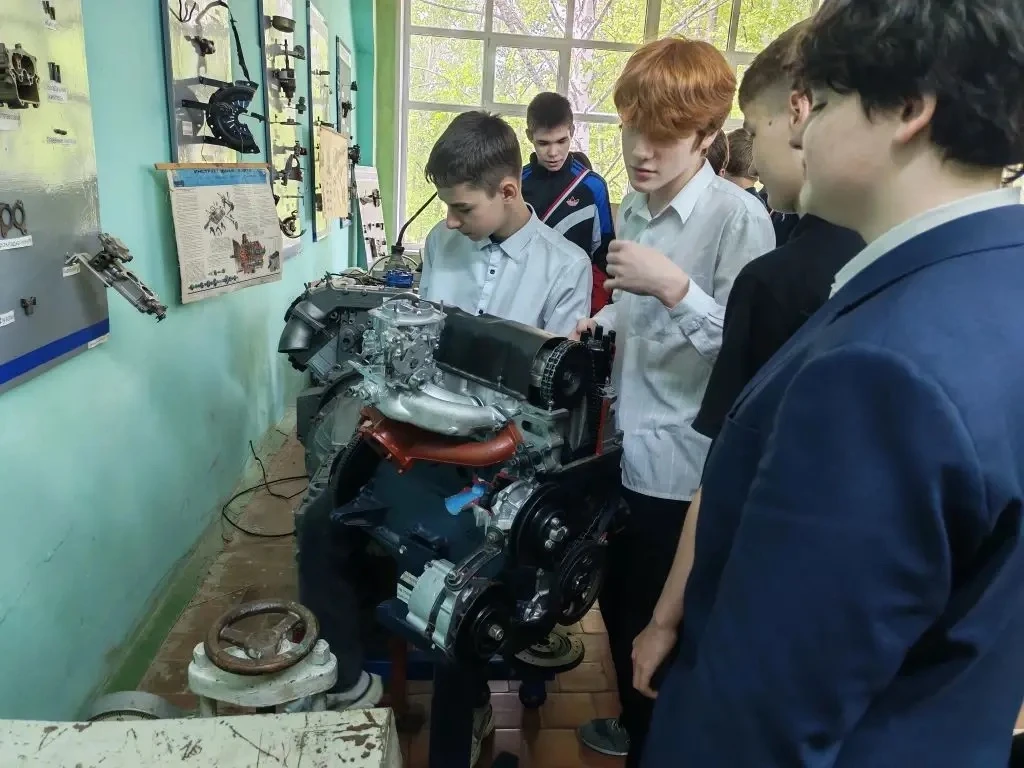 В рамках  всероссийского  проекта  ранней профессиональной ориентации для школьников  "Билет в будущ