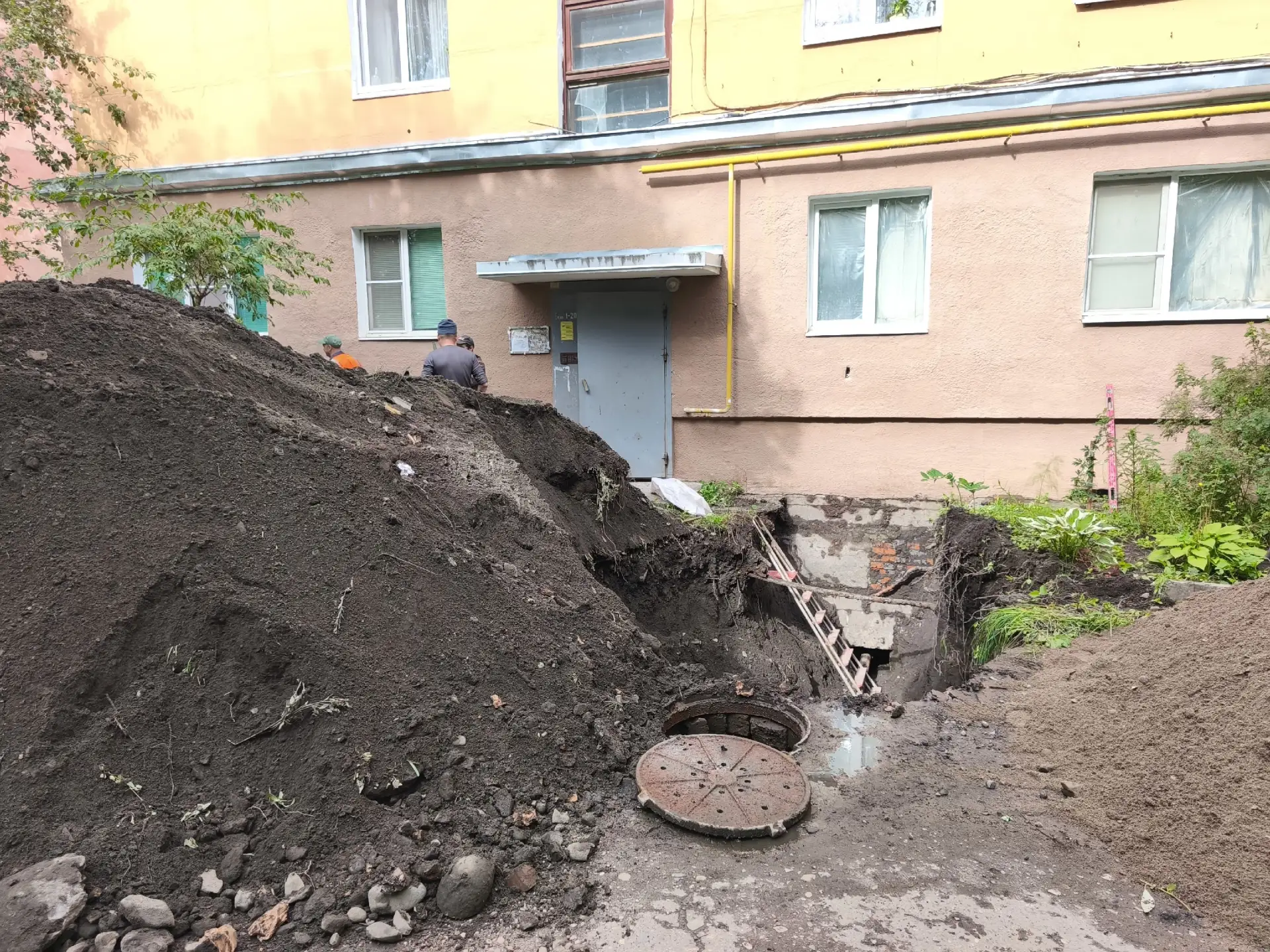 ЗАВОДСКАЯ, 13. НА СЕТЯХ ВОДООТВЕДЕНИЯ