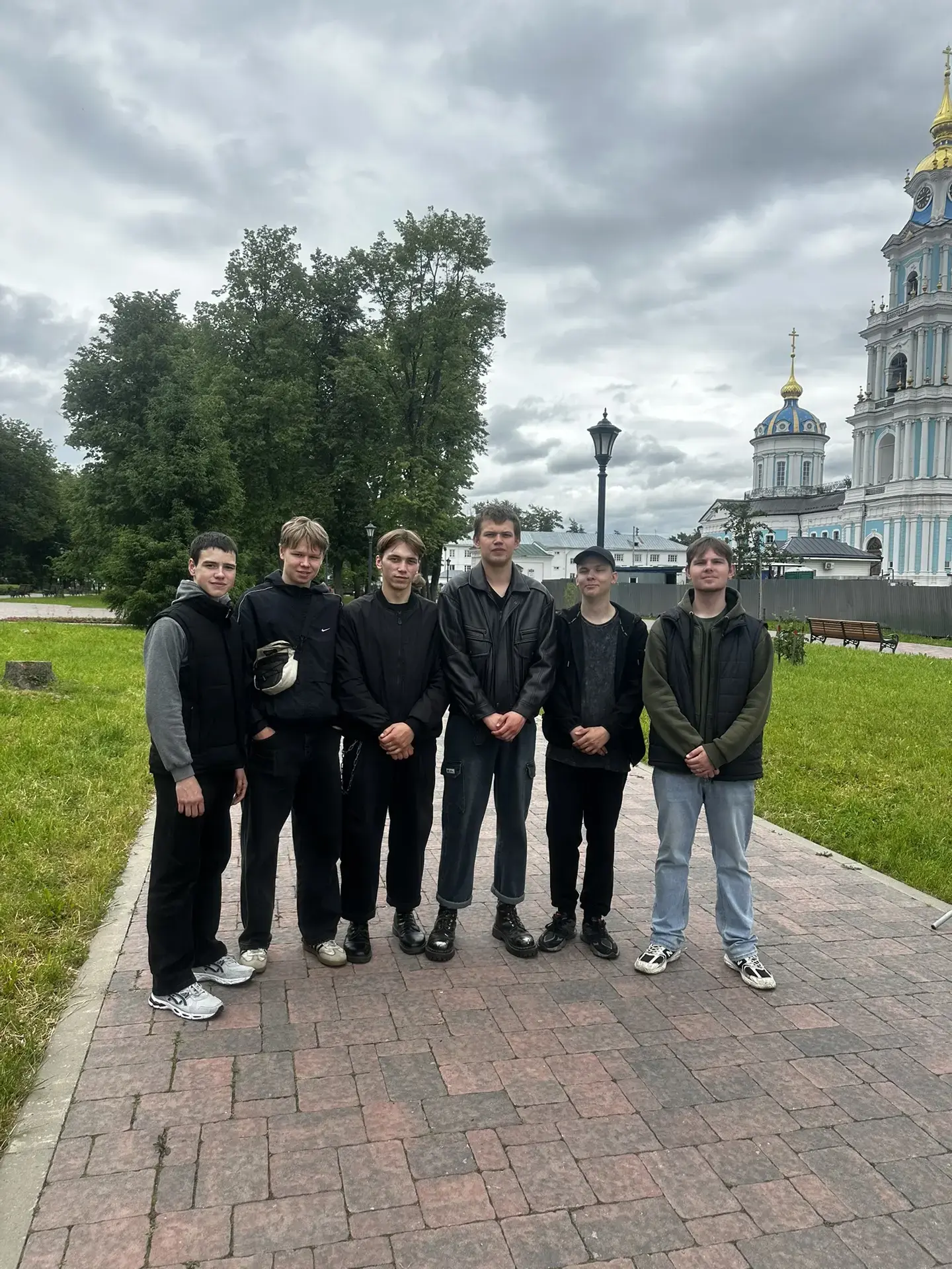 1 июня, в День защиты детей, КАТК организовал небольшую спортивную площадку для юных посетителей пар