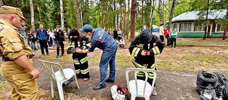 В ковровском лагере дети попробовали себя в роли спасателей в «День безопасности»