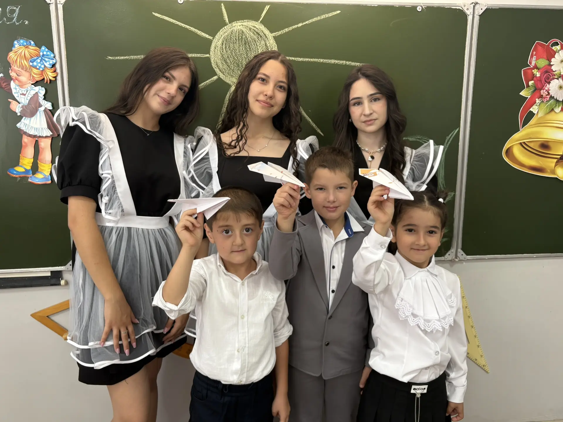 Наши одиннадцатиклассники приняли участие в доброй и трогательной акции «Самолётик буду...