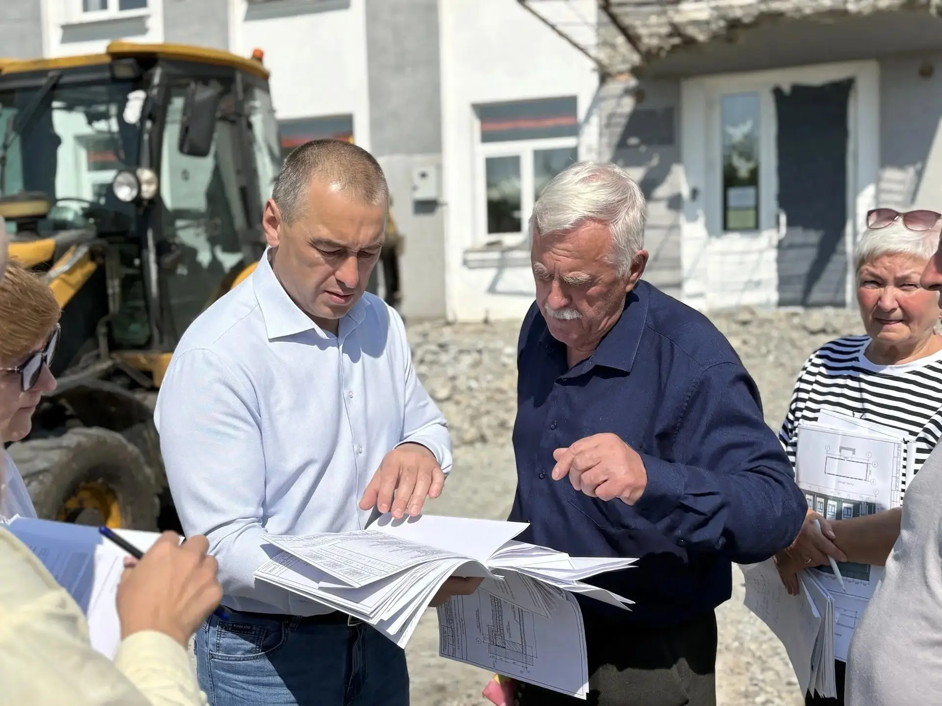 Приступили к ремонту входной группы ДШИ №1 в г. Еманжелинске.