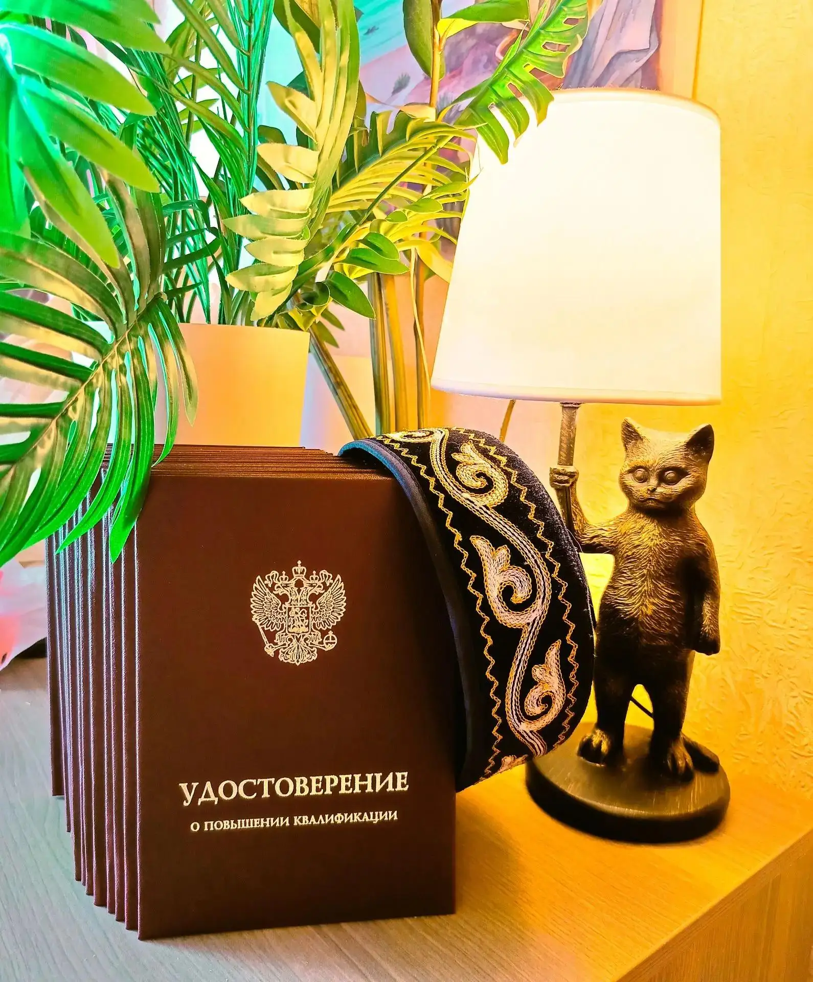 Отпечатали 27 новых удостоверений о повышении квалификации, преимущественно для курсант...