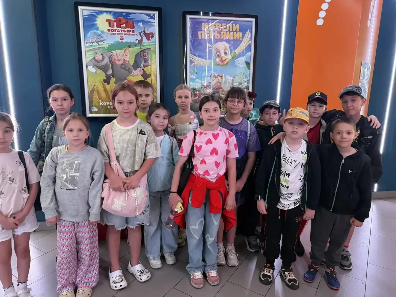 ☀️Новости из школьного летнего лагеря☀️

🎞️Отряд наших учащихся посетил кинотеатр — мультфильм «Шев