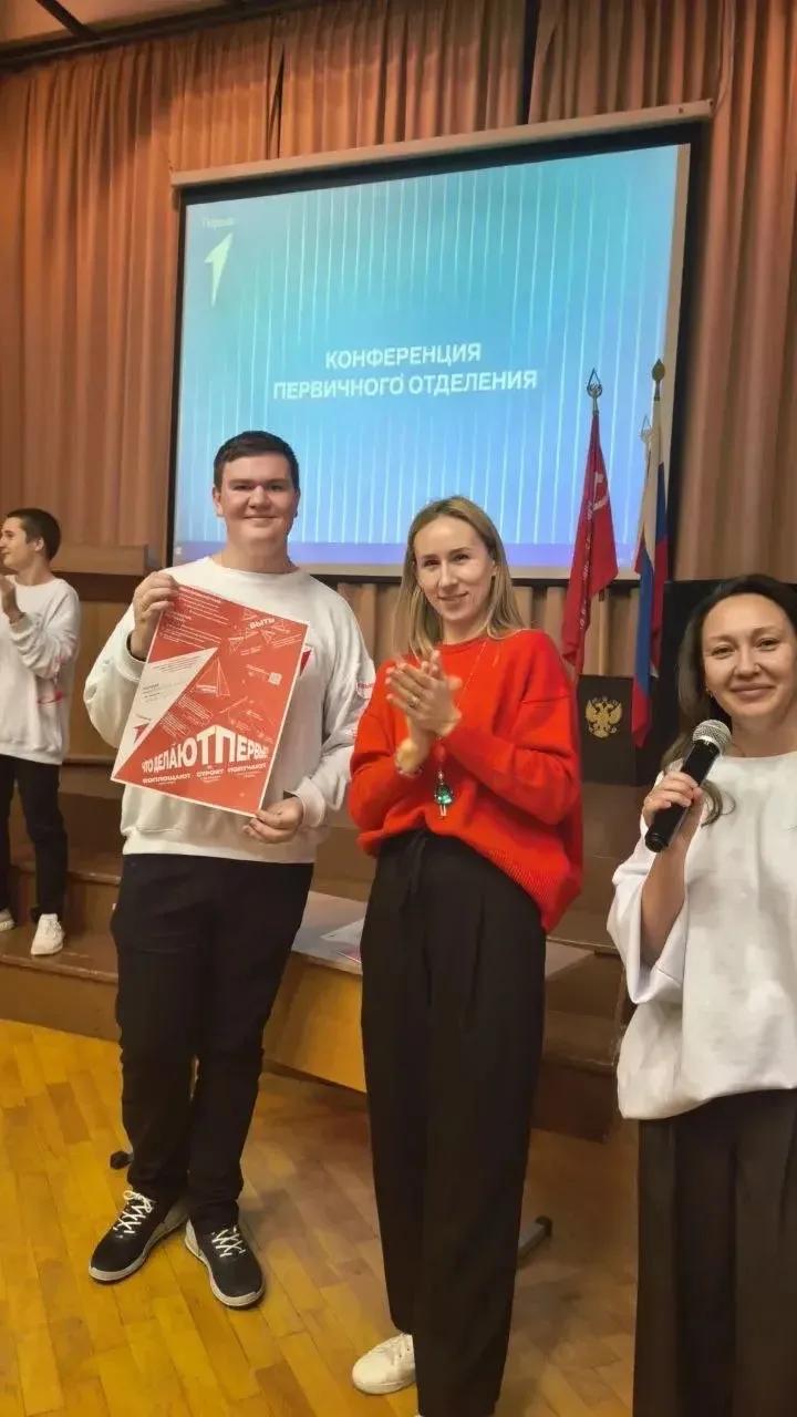 Один день из жизни советника! Привет!  Меня зовут Глеб, я учусь в 10 классе и хочу рассказать вам о 