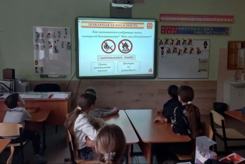 Безопасность — это залог отличного отдыха! Сегодня в нашем лагере дневного пребывания «Непоседы» про