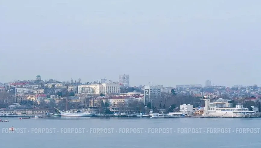 Накануне в Севастополе было принято постановление об изъятии в собственность города акт...