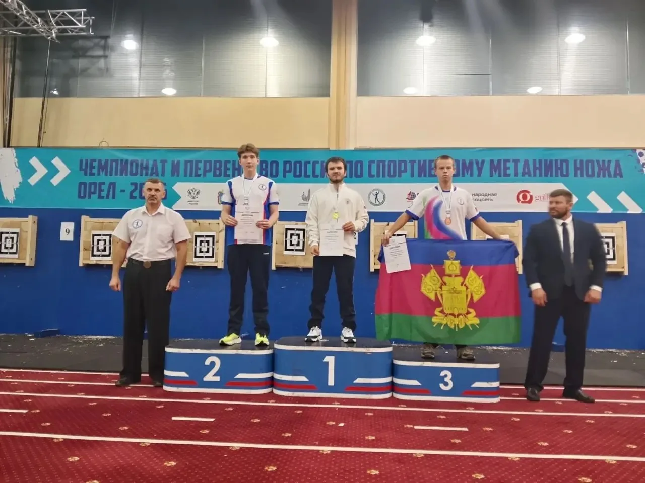🥇Крымчанин стал победителем первенства России по спортивному метанию ножа