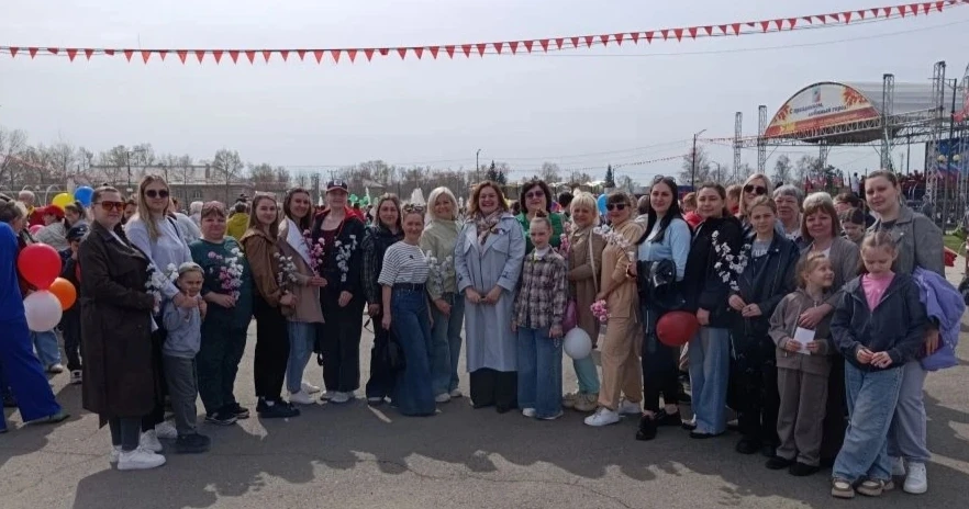 Дорогие наши друзья, родители, коллеги!!! Коллектив детского сада "Гнёздышко" от чистог...