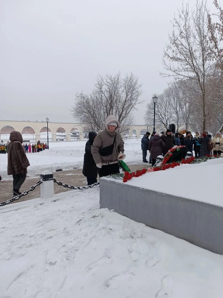 🕯️Ученики 8Ш класса #Родной36 стали участниками значимого для Великого Новгорода события   Вчера в В