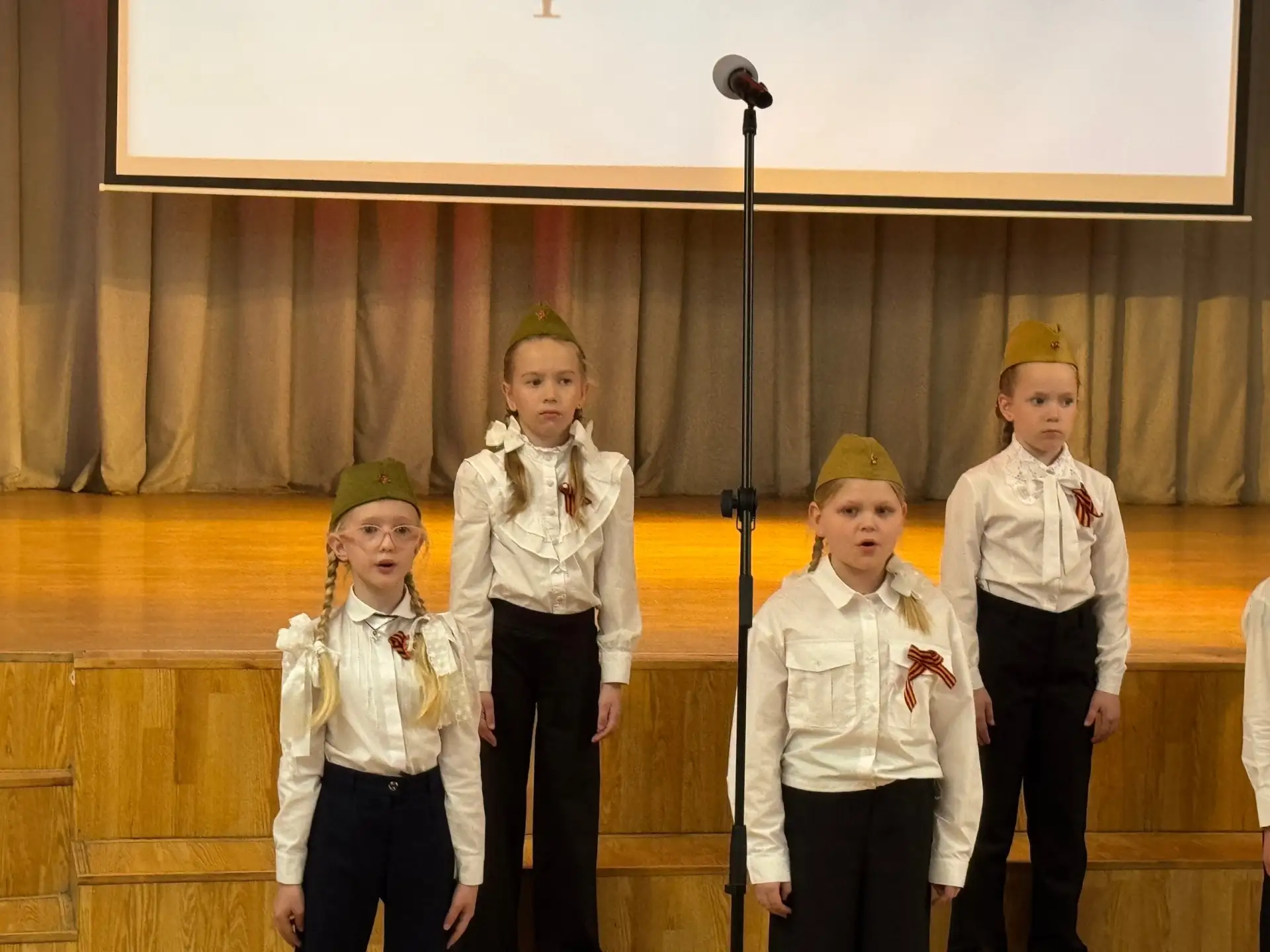 🎵 Эстрадный хор «Настроение» - призёры Международного фестиваля-конкурса «Битва хоров»!   📅 7 мая 20