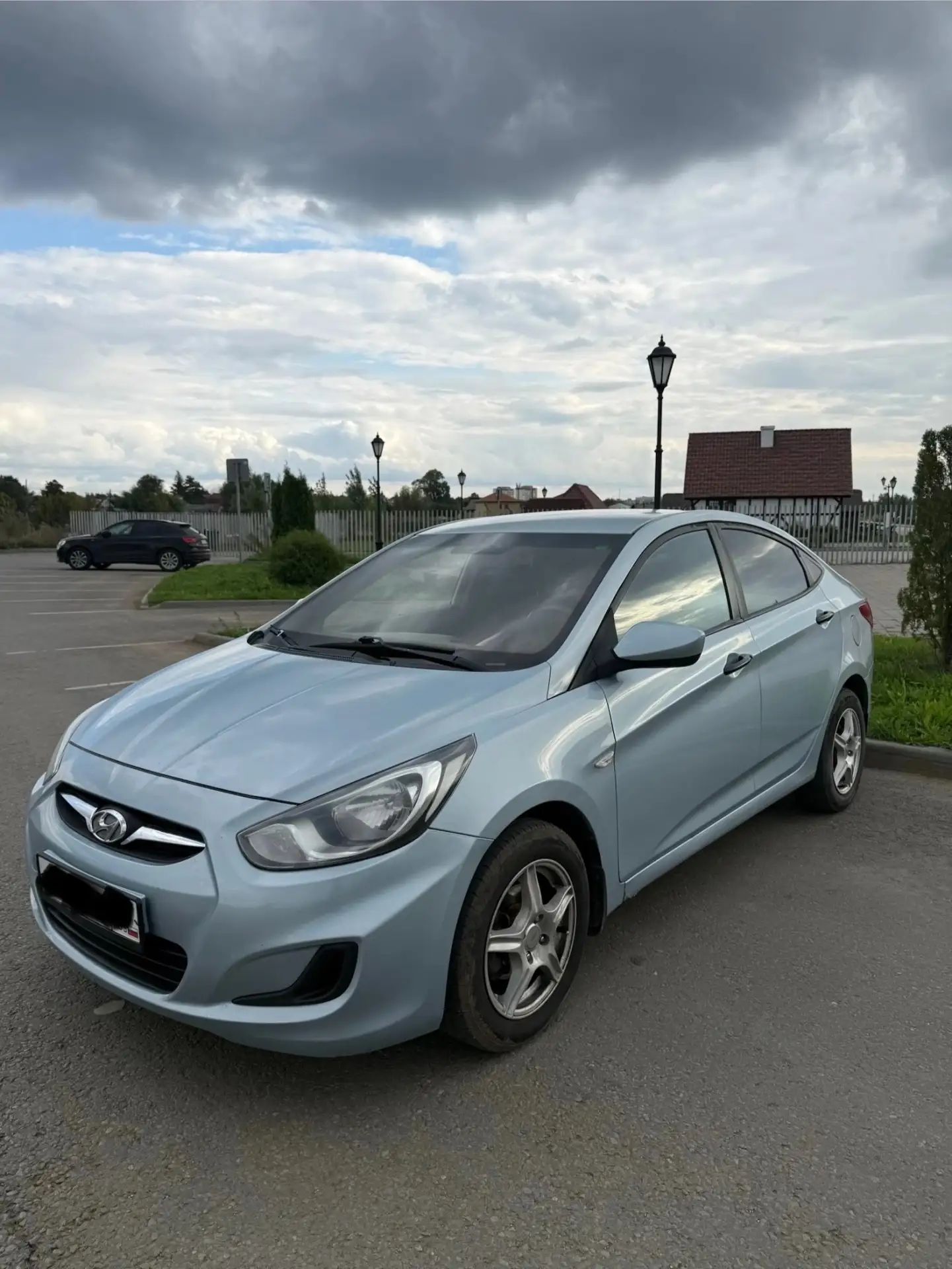 Продам Солярис 2013 года. 3 владельца. Пробег 203 900. Обслужен. Двигатель и коробка в ...