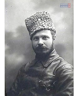 Михаил Васильевич Фрунзе родился в Пишпеке (сегодня — Бишкек, Киргизия), в семье военного фельдшера.