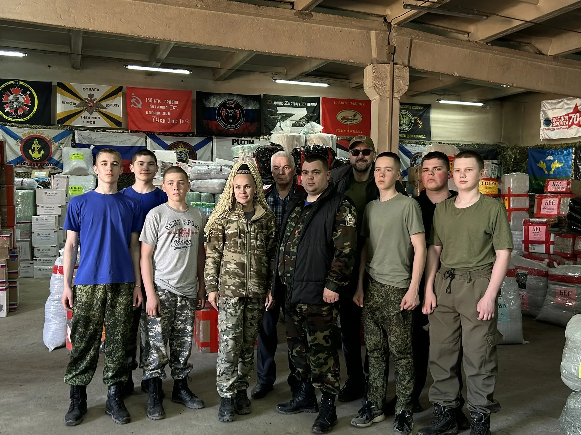 🤝 Ещё немного фото с погрузки гуманитарной помощи 🤝
