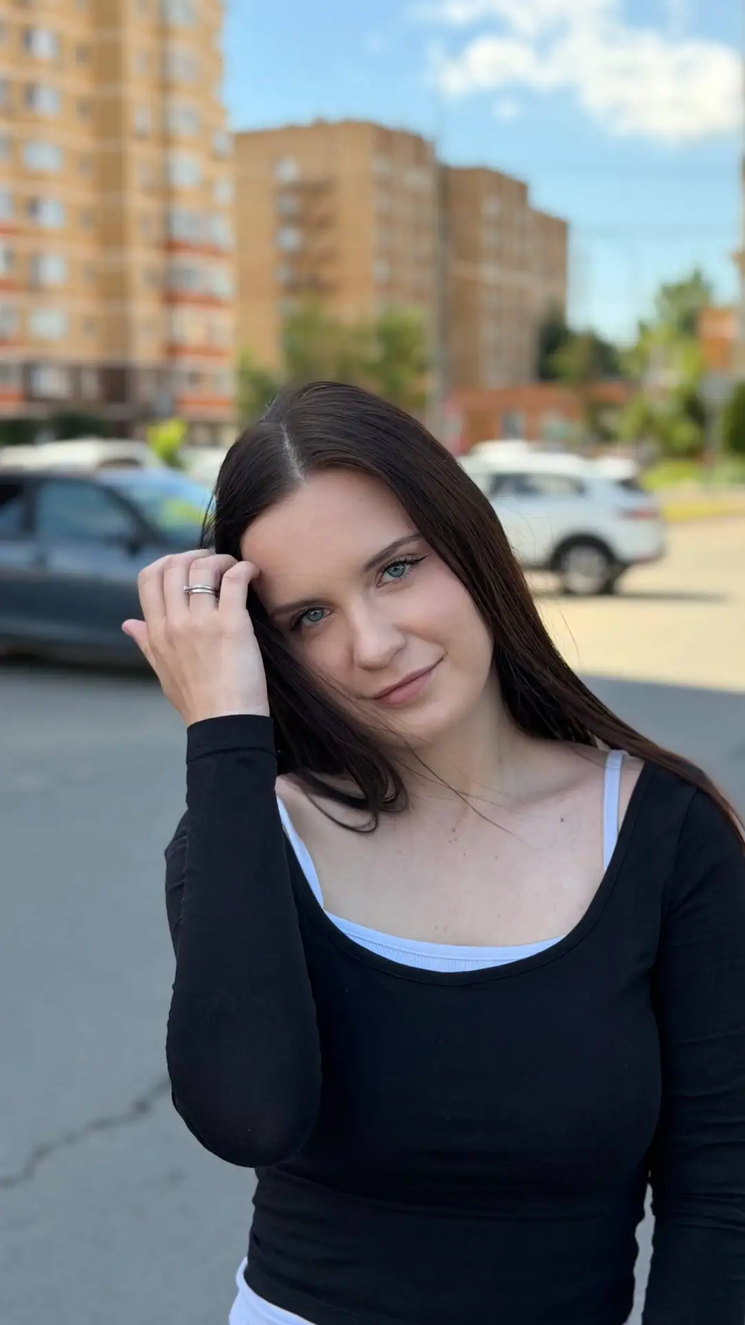сегодня по планам ехать заказывать кухню, но нам одним страшно принимать решение по выбору цветов/ма