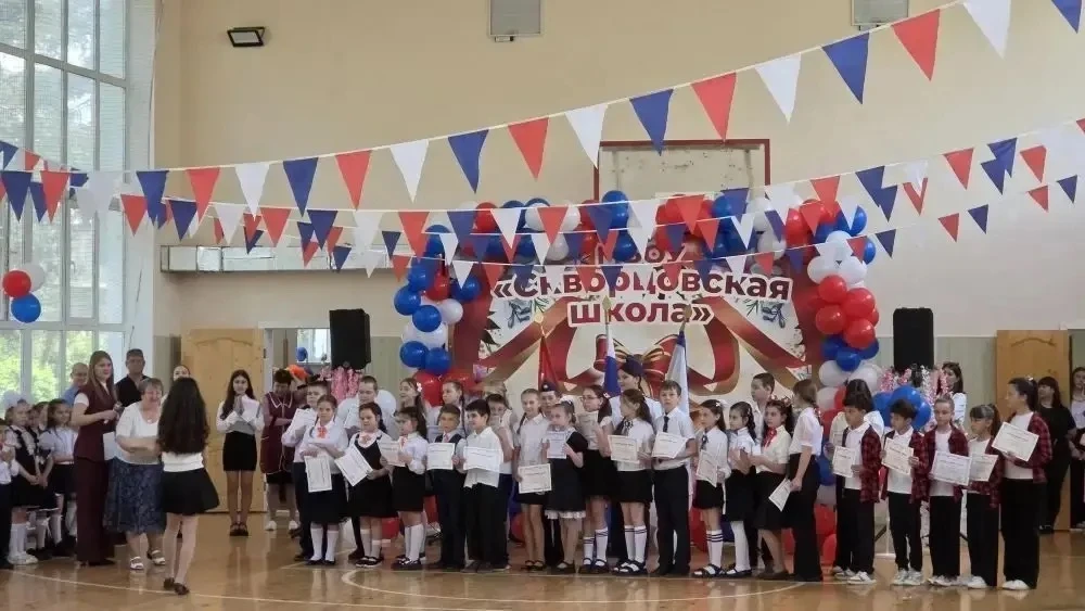 Последний звонок в Скворцовской школе: праздник, от которого щемит сердце