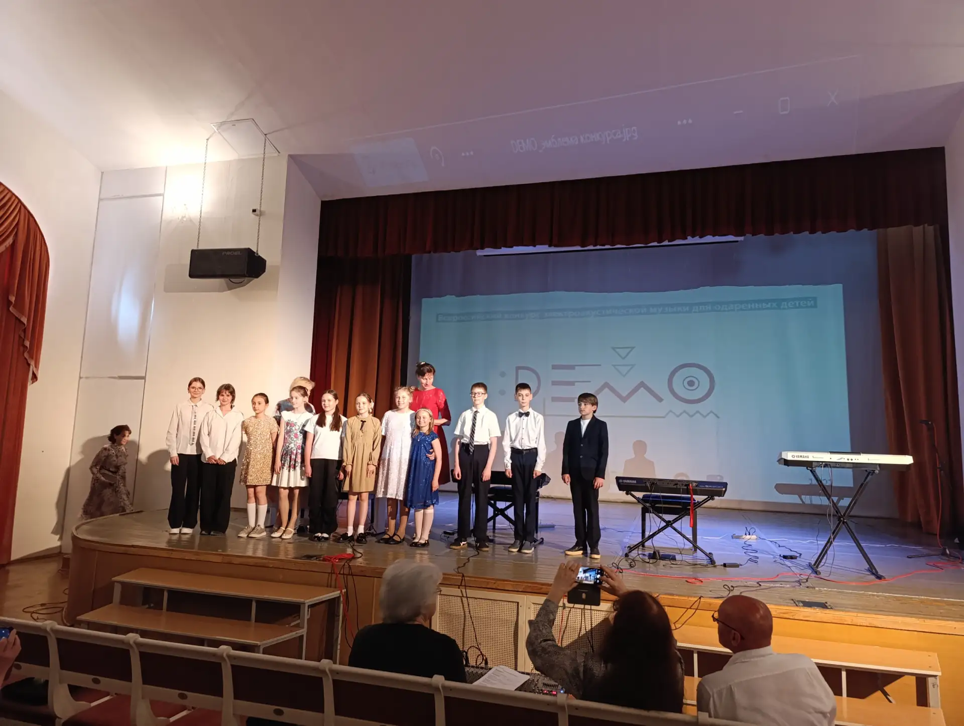 ПОБЕДА В ДВУХ ВСЕРОССИЙСКИХ КОНКУРСАХ 
 
В начале июня 2026 года обучающиеся вокально-инструментальн