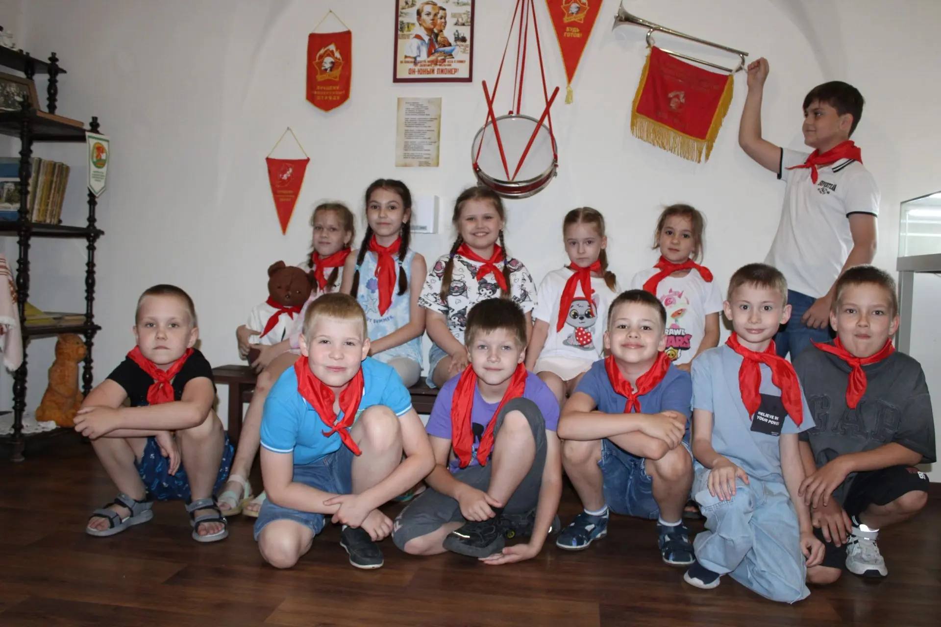 #Фотовпечатления
ХОЧУ В ТИМУРОВЦЫ!

Детские летние площадки из разных школ города спешат на выставку