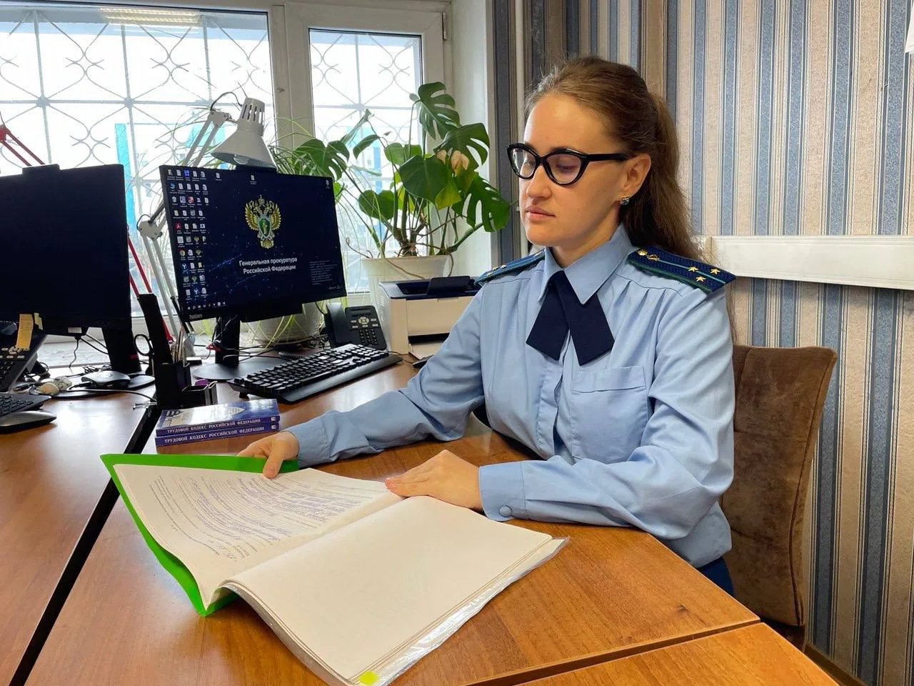 📢В Петропавловске-Камчатском прокуратура помогла пенсионерке добиться признания трудов...