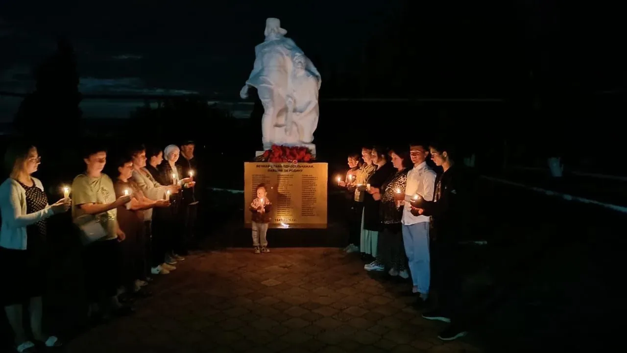 Вчера, в преддверии 22 июня — самой скорбной даты в нашей истории, мы собрались у памятника в нашем 
