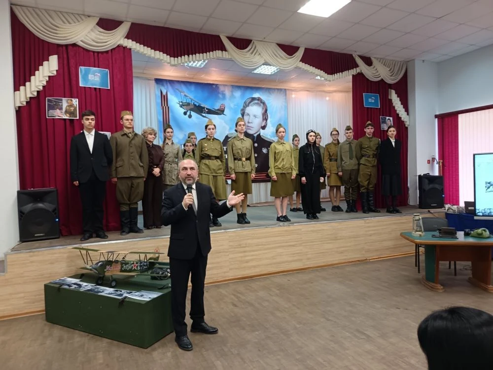 ⏳ ГИМНАЗИЯ-ЭТО ПАМЯТЬ!  ◾ Сегодня в МБОУ Гимназия №21 состоялось значимое патриотическое мероприятие